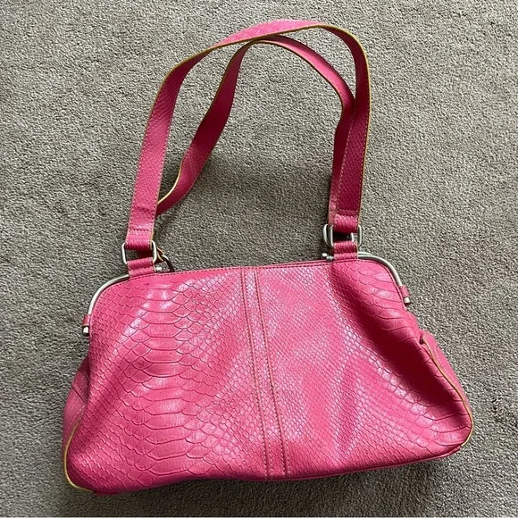 2/$20 Jaclyn Smith Faux Snakeskin Multi-Pocket Purse - Picture 3 of 15
